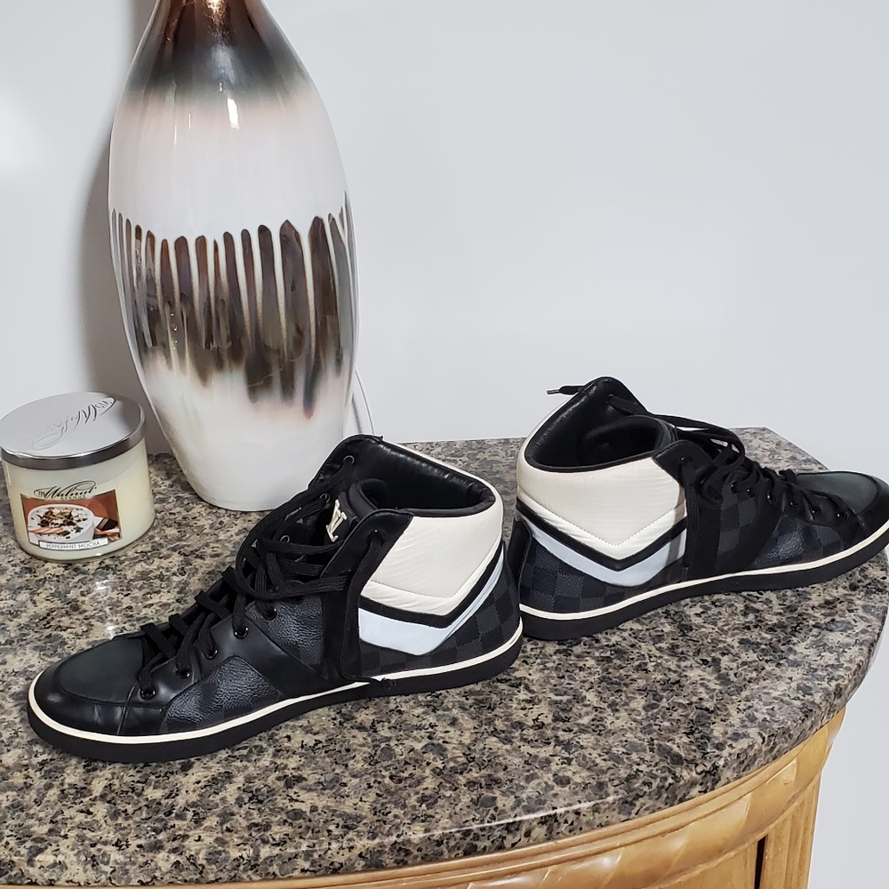 Louis Vuitton black ⚫ sneakers